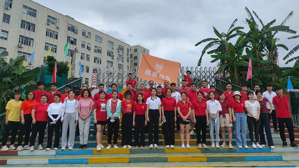 一個(gè)銷售上銀直線導(dǎo)軌的小女孩，跟您分享一點(diǎn)新鮮事